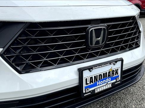 Used 2023 Honda Accord EX image 29