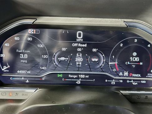 Used 2025 GMC Sierra 2500 AT4X AWD/4WD image 31