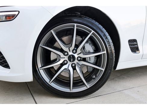 Used 2026 Genesis G70 2.5T image 31