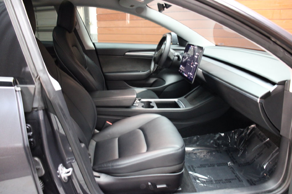 Used 2021 Tesla Model 3 Standard Range Plus RWD image 7