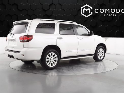 Used 2018 Toyota Sequoia Platinum image 3