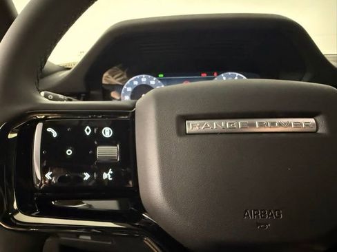 Used 2026 Land Rover Range Rover Evoque S AWD/4WD image 17