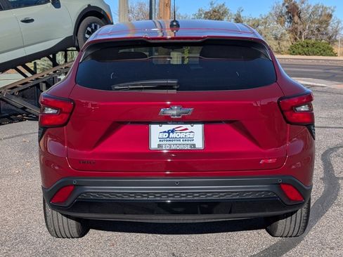 Used 2024 Chevrolet Trax RS w/ Driver Confidence Package image 4