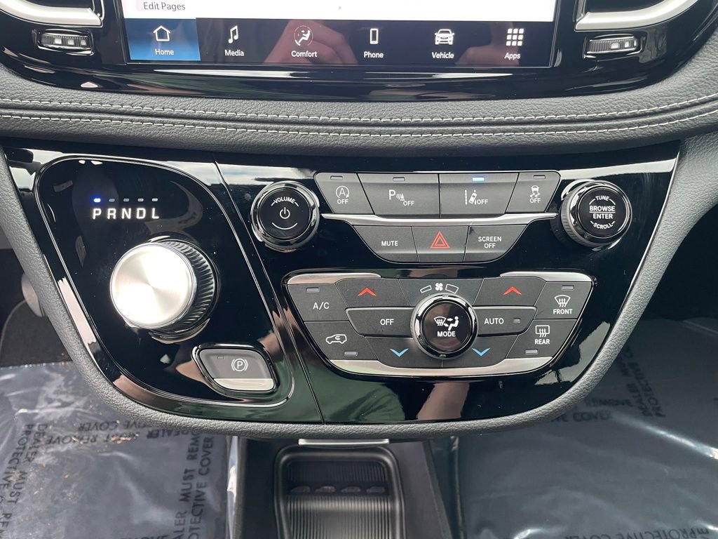 New 2026 Chrysler Pacifica Select FWD image 16