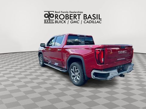 Used 2023 GMC Sierra 1500 SLT w/ SLT Premium Plus Package AWD/4WD image 6