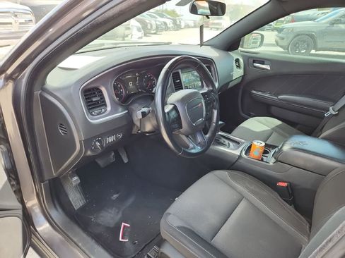 Used 2020 Dodge Charger SXT w/ Blacktop Package image 13