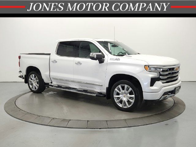 Used 2024 Chevrolet Silverado 1500 High Country w/ High Country Premium Package AWD/4WD image 1