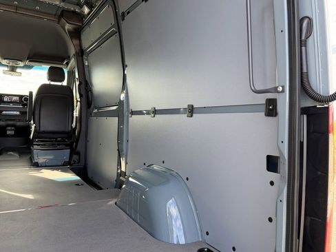 New 2026 Mercedes-Benz Sprinter 2500 image 17