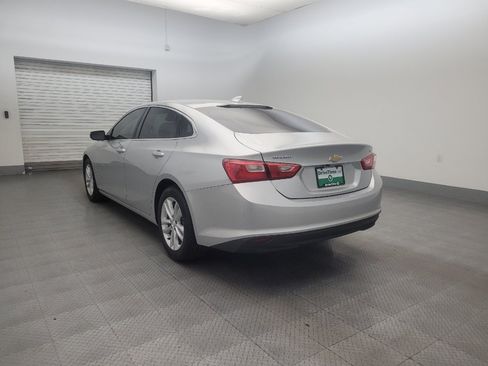 Used 2018 Chevrolet Malibu LT FWD image 5