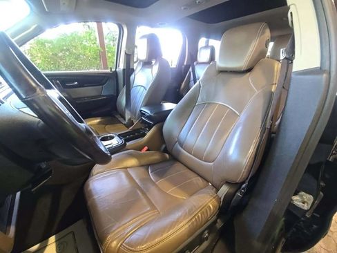 Used 2017 GMC Acadia Limited SLT AWD/4WD image 5
