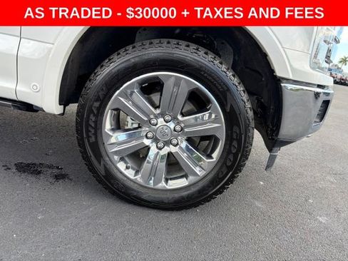 Used 2018 Ford F150 King Ranch w/ Equipment Group 601A Luxury AWD/4WD image 8