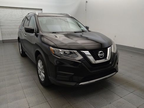 Used 2017 Nissan Rogue SV FWD image 13