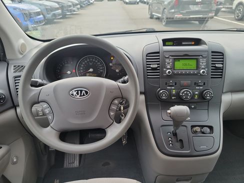 Used 2012 Kia Sedona LX FWD image 15