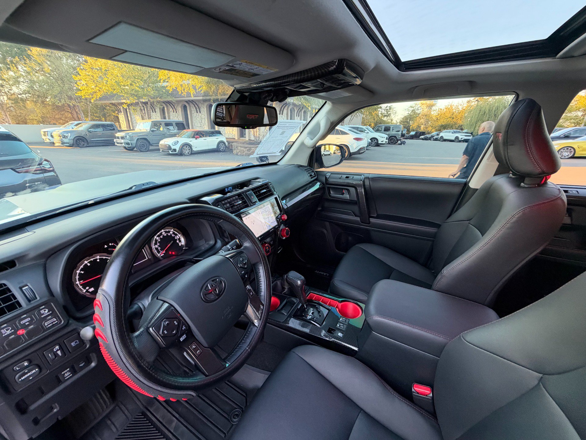 Used 2024 Toyota 4Runner TRD Off-Road Premium w/ Moonroof Package AWD/4WD image 8
