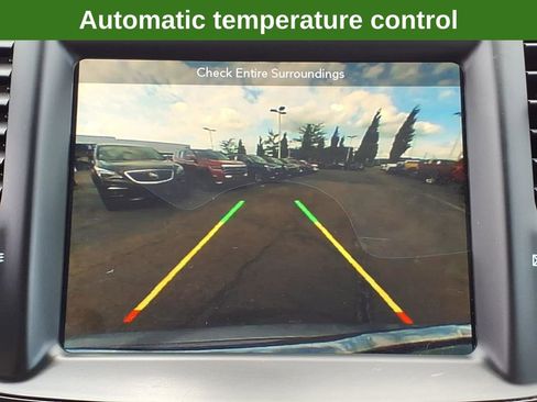 Used 2018 Chrysler 300 S AWD/4WD image 17