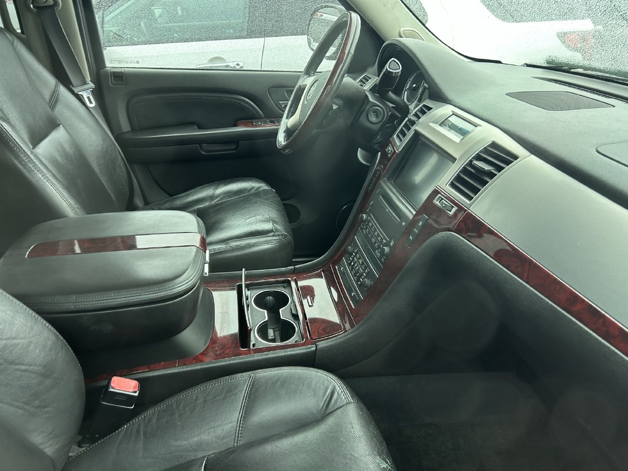Used 2009 Cadillac Escalade ESV AWD image 8