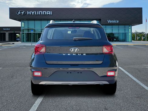 New 2026 Hyundai Venue SEL FWD image 25