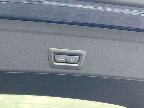 New 2026 BMW X6 M60i image 25