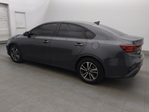 Used 2024 Kia Forte LXS w/ LXS Technology Package FWD image 3