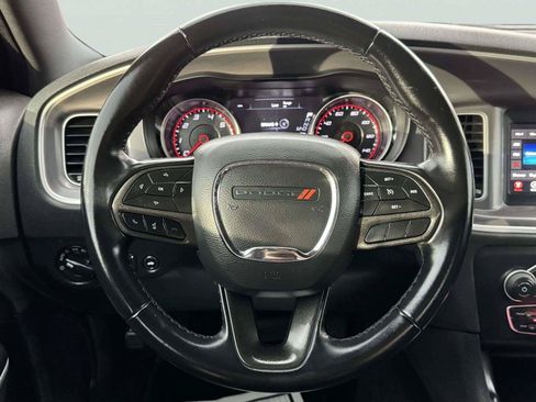 Used 2022 Dodge Charger SXT RWD image 26