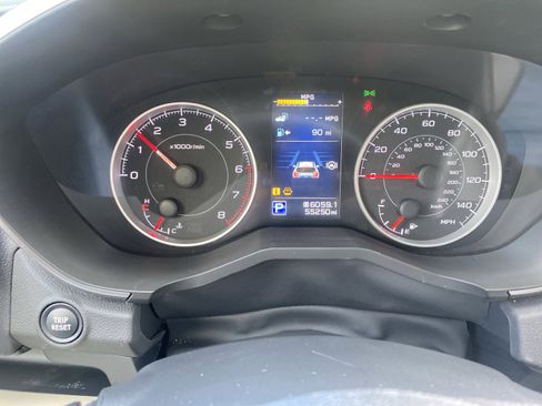 Used 2022 Subaru Ascent Premium w/ Convenience Package image 19