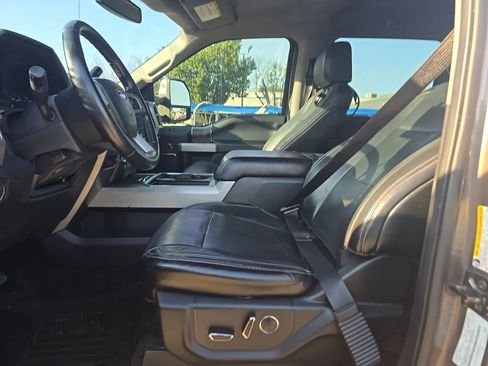 Used 2018 Ford F250 Lariat w/ Chrome Package AWD/4WD image 7