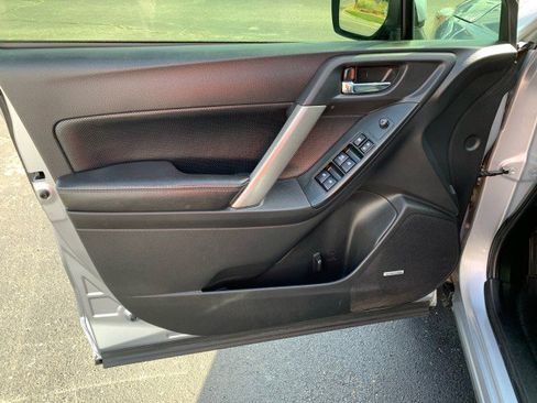 Used 2015 Subaru Forester 2.0XT Touring AWD/4WD image 10