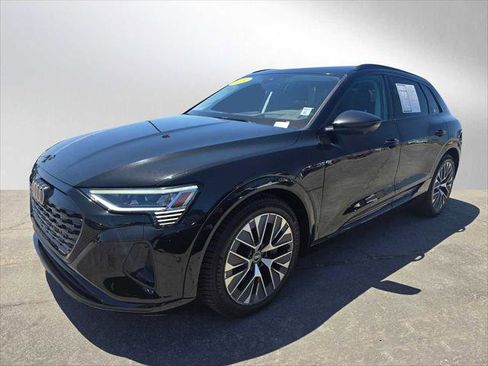 Used 2024 Audi Q8 e-tron Prestige w/ Prestige Package AWD/4WD image 7