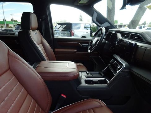 Certified 2024 GMC Sierra 2500 Denali Ultimate image 22