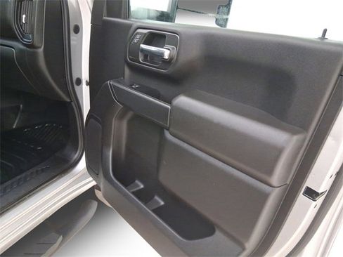 Used 2023 Chevrolet Silverado 3500 W/T image 14