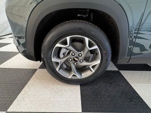 New 2026 Chevrolet Trax LT image 9