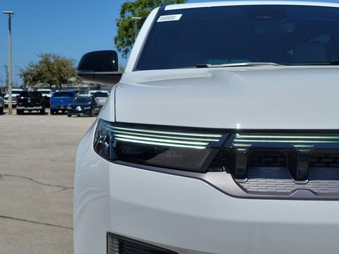 New 2026 Jeep Grand Wagoneer L Limited AWD/4WD image 7