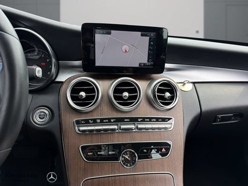 Certified 2019 Mercedes-Benz C 300 4MATIC Sedan image 9