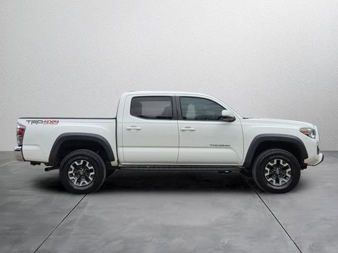 Used 2021 Toyota Tacoma TRD Off-Road AWD/4WD image 5