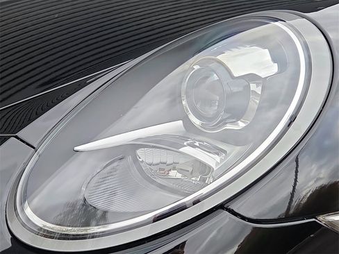 Used 2012 Porsche 911 Carrera S image 22