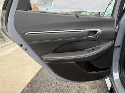 New 2026 Hyundai Sonata Limited image 32