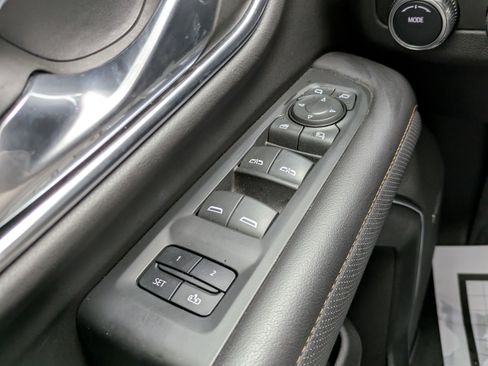 Used 2021 GMC Yukon XL AT4 w/ AT4 Premium Package image 29