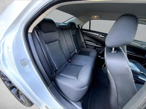 Used 2019 Chrysler 300 Touring w/ Sport Appearance Package RWD image 26