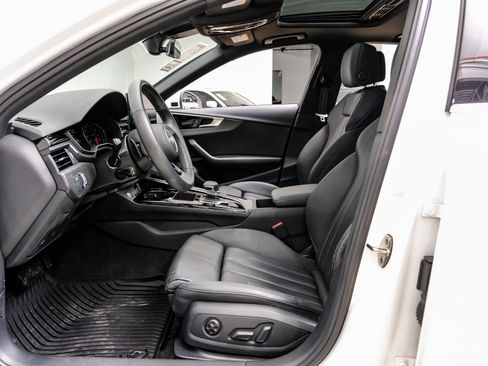 Used 2023 Audi A4 2.0T Premium w/ Convenience Package image 4