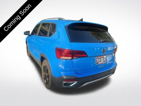 Used 2022 Volkswagen Taos SE FWD image 7