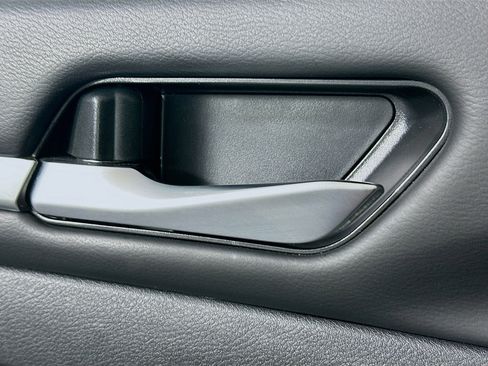 Used 2024 Nissan Altima 2.5 SR image 14