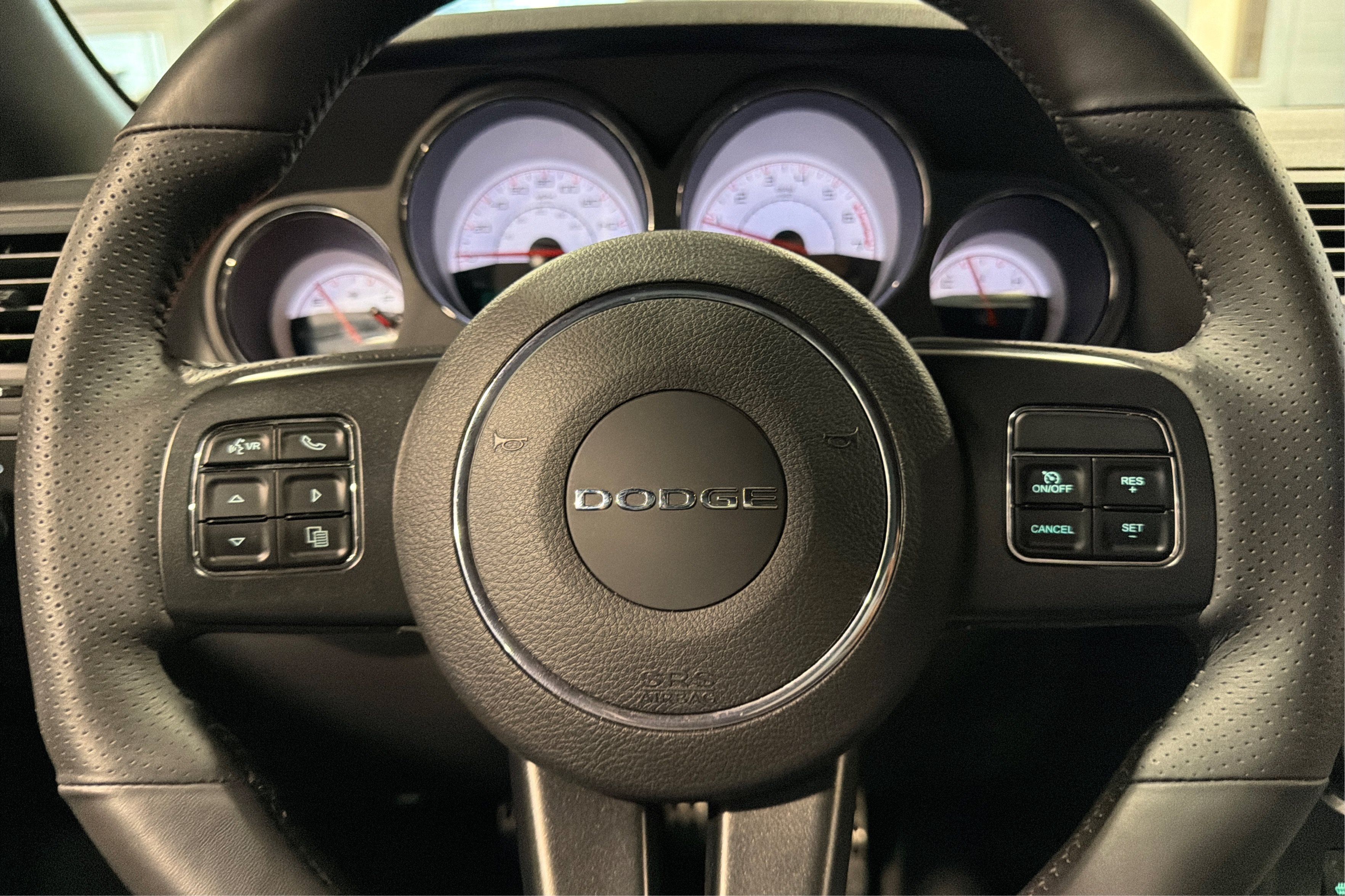 Used 2014 Dodge Challenger R/T RWD image 23