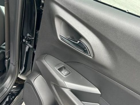 New 2026 Chevrolet Trax LT image 38