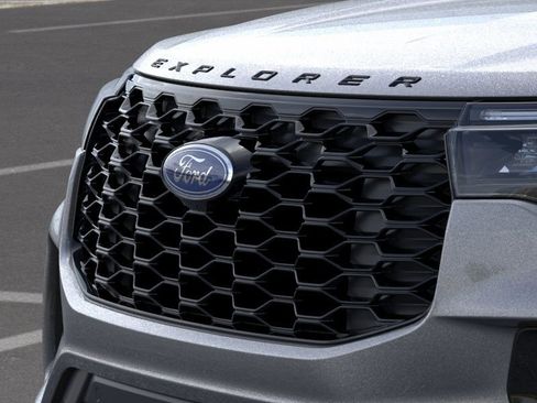 New 2026 Ford Explorer ST-Line w/ ST-Line Street Pack image 17
