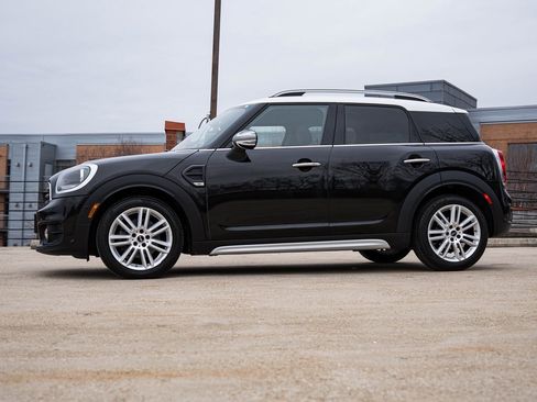 Used 2018 MINI Cooper Countryman image 3