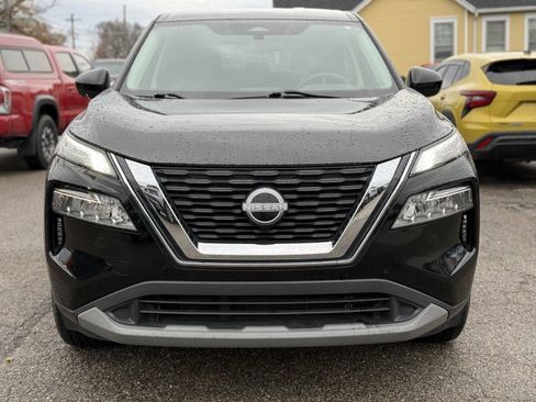 Used 2023 Nissan Rogue SV image 9