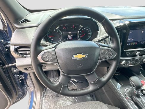 Used 2023 Chevrolet Traverse LT FWD image 11