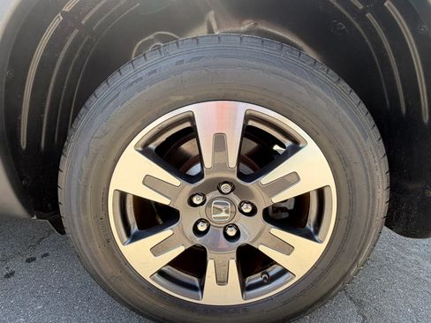 Used 2017 Honda Ridgeline RTL-T image 17