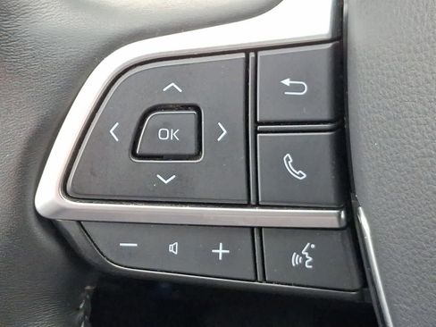 Used 2021 Toyota Highlander Limited image 23