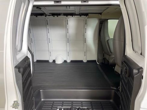New 2025 Chevrolet Express 3500 w/ Driver Convenience Package image 20
